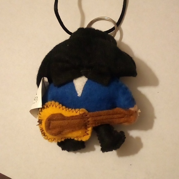 💝2/$20💝 NWOT - Juan Chapin - Guatemala - Key Chain - Guitar - Picture 1 of 4